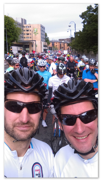 Customary selfie at the start