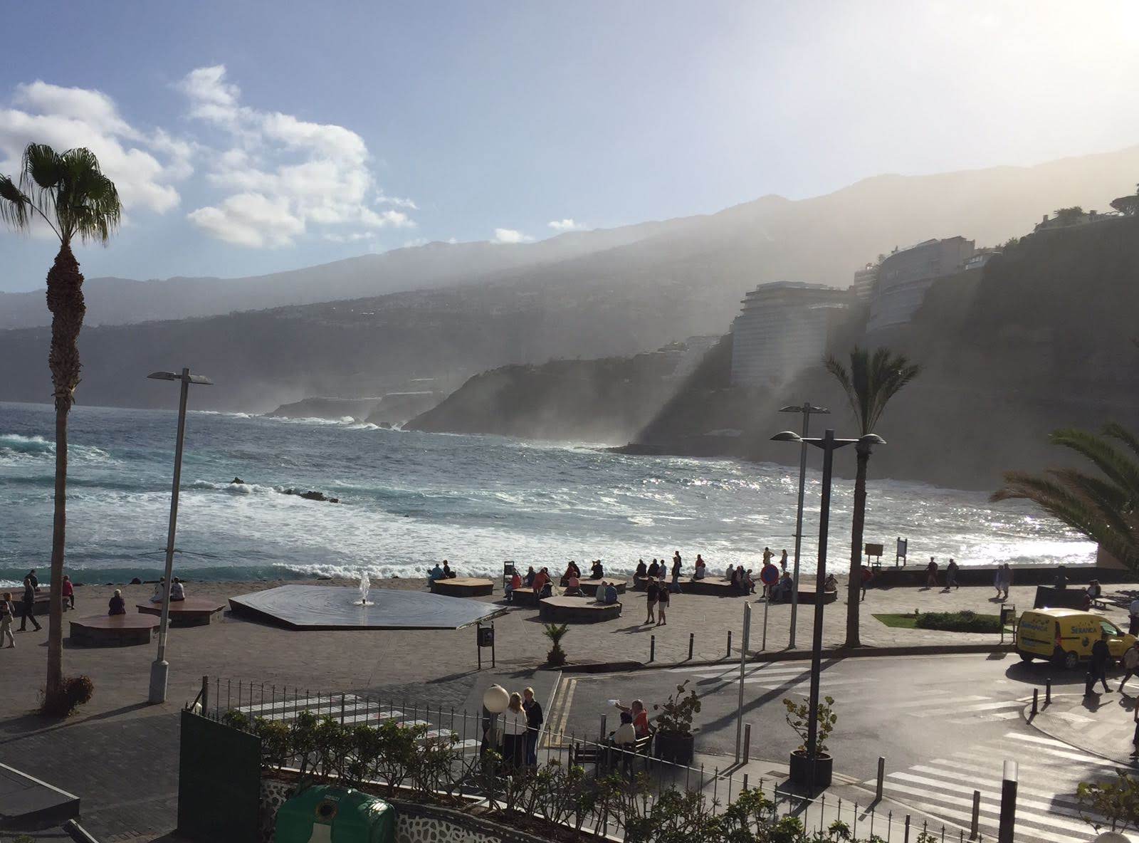 Waves hitting the coastline of northern Tenerife