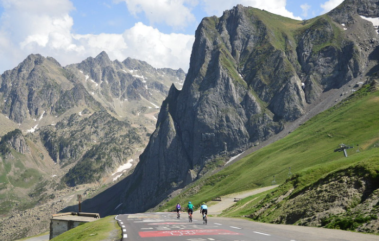 The descent of the Aubisque